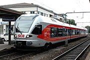 SOB RABe 526 (FLIRT) S-Bahn set at Wädenswil station