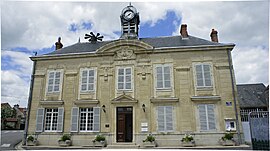 The town hall in Pouillon