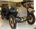 Mercedes Simplex von 1906. Mit seiner Form und Kühler, Vorbild für Autos der nächsten Jahrzehnte (im Deutschen Museum)