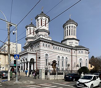 Saint George Grivița Church (Calea Griviței no. 218), Bucharest, by Constantin Pomponiu, 1926-1931[24]