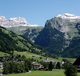 View from Engelberg towards northeast with the snow covered Lauchernstock and the Ruchstock to the left, and the Gross Gemsispil to the right (mid-August 2007)