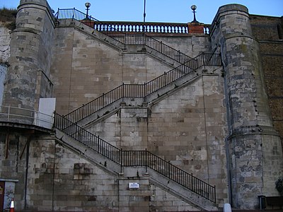 Jacob's Ladder in Ramsgate which has deflectors in the corners of each landing[17]