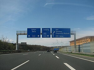 Die Bundesautobahn 4 am Kreuz Chemnitz