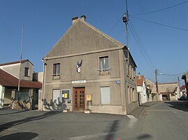 The town hall in Solers