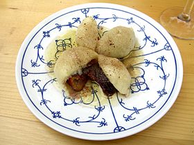 Plum dumplings (Knedle)