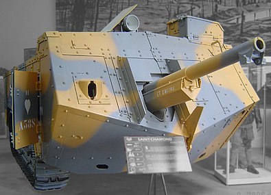 French Saint-Chamond tank of 1917, with 75 mm gun in nose