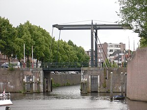The bridge at the city harbor can be considered as start of the Dieze
