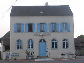 Town hall in Flée
