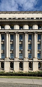 Engaged Corinthian columns on the Ministry of Internal Affairs Building, Bucharest, by Emil Nădejde, 1938-1941[5]