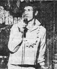 Kui Lee performing at Kalia Gardens in Honolulu, 1965