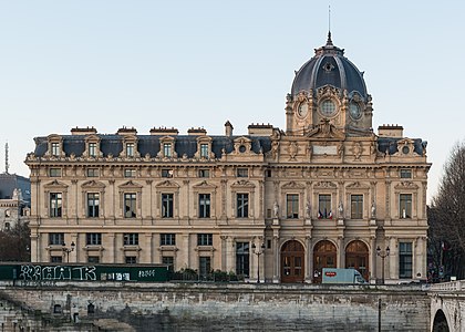 The Tribunal de commerce de Paris by Antoine-Nicolas Bailly (1860–65)