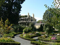 Teil des Gartens im Longfellow House–Washington’s Headquarters National Historic Site, Cambridge, Massachusetts