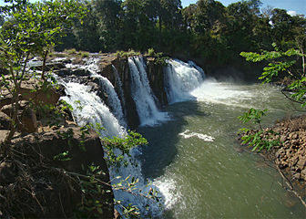 Tatlo Waterfalls