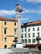 The column bearing the Venetian Lion