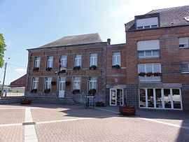 The town hall in Avesnelles