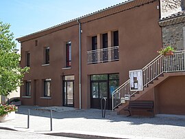 The town hall in Vion