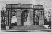 Monument to the Sacred Heart of Jesus / Monument of Gratitude in Poznań (1932), designed by architect Lucjan Michałowski, with the central figure of Christ and two opposing medallions by Rożek and further medallions and reliefs by Rożek and Kazimiera Pajzderska. Destroyed in 1939