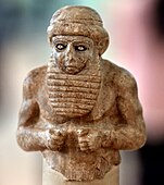 Sumerian dignitary, Uruk, circa 3300-3000 BCE. National Museum of Iraq.[49][50]