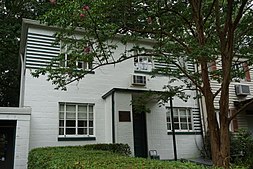 The Greenbelt Museum is in a former home built between 1936 and 1937 and is located at number 15 Crescent Road