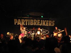 Partibrejkers performing live in 2003