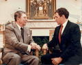 پنس و ریگان رئیس جمهور پیشین آمریکا در سال 1988