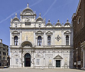 photo of facade of the Scuola Grande di San Marco