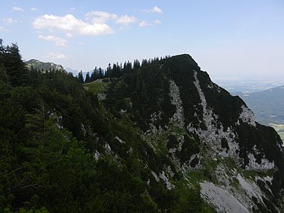 Der Streicher (1594 m), gesehen aus östlicher Richtung vom Zenokopf (1603 m)