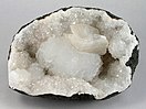 Goosecreekite with heulandite-Ca on quartz