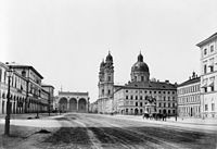 Pre-1891 photograph looking south to the Feldherrnhalle from the Odeonsplatz