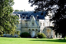 The château of la Madeleine in Pressagny-l'Orgueilleux