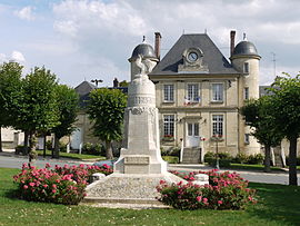 The town hall and war memorial of Nesles-la-Vallée