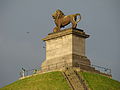 Das Wahrzeichen, der „Löwe von Waterloo“ (in der Nachbargemeinde Braine-l’Alleud)