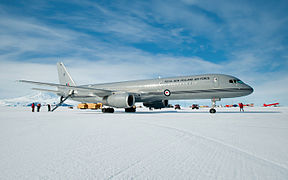 RNZAF Boeing 757 lands at Pegasus Airfield on the Ross Ice Shelf during its maiden flight to Antarctica.