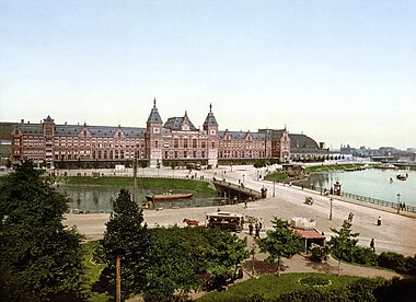 Amsterdam Centraal railway station, c. 1900