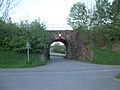 Eisenbahnbrücke über eine Straße (Einzeldenkmal zu ID-Nr. 09306206)