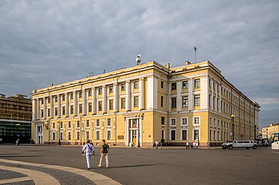 East side of Palace Square
