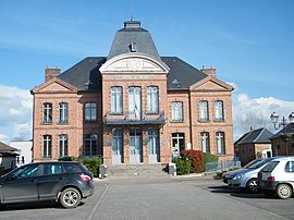 The town hall in Hallencourt