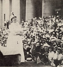 Harriet Taylor Upton speaks at the Ohoi Statehouse in 1914