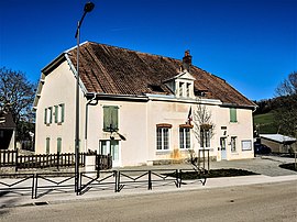 The town hall in Pugey