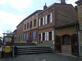 The town hall in Puydaniel