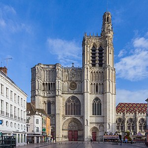 Facade of Sens Cathedral (1135–64)