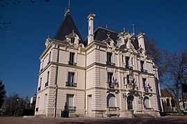 The town hall of Chilly-Mazarin