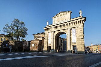 Porta Serio, eastern city gate