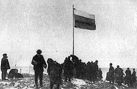 Hissen der russischen Flagge 1913