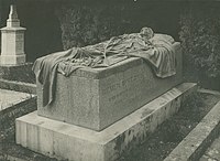 Tomb effigies, from c. 1080 on