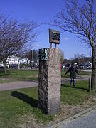 Denkmal mit den Höchstständen der Sturmfluten 1962 und 1976 in Hamburg-Nienstedten, 2008