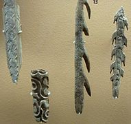 Harpoons and sculpted bones, Magdalenian