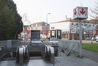Port de Lille station.