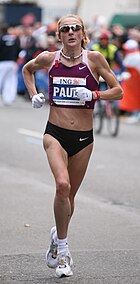 Paula Radcliffe running the New York Marathon in 2008