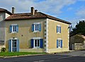 Renewed traditional house in Savigné
